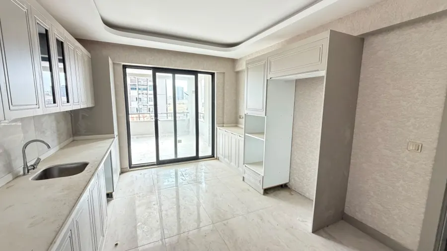 GÖKTÜRK MAHALLESİNDE ÖNÜ AÇIK SIFIR ARA KAT 3+1 DAİRE